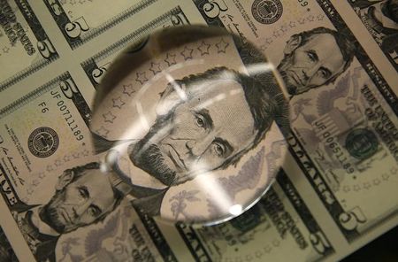 Dollar slips lower ahead of core PCE release; euro gains